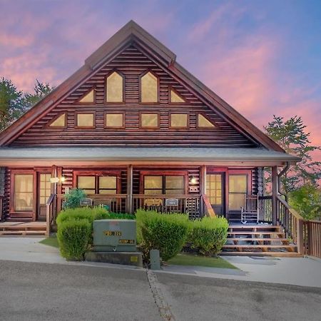 2 Miles From Dollywood Family Resort With Seasonal Outdoor Swimming Pool, Year Around Heated Indoor Swimming Pool, Townhome Style Cabin, Private Hot Tub, Arcade, Tv, Wifi, Kitchen With Refrigerator, Washer And Dryer Pigeon Forge Buitenkant foto